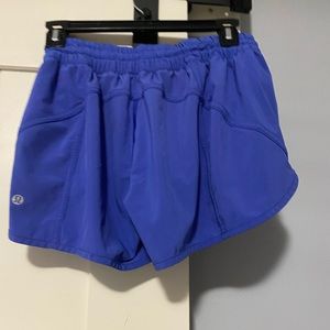 Lululemon Tracker Short 4" - Size 8